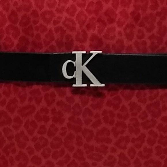 Calvin Klein Black Leather Belt - Picture 2 of 12